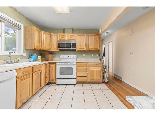 201 N 4th St, La Salle, CO 80645