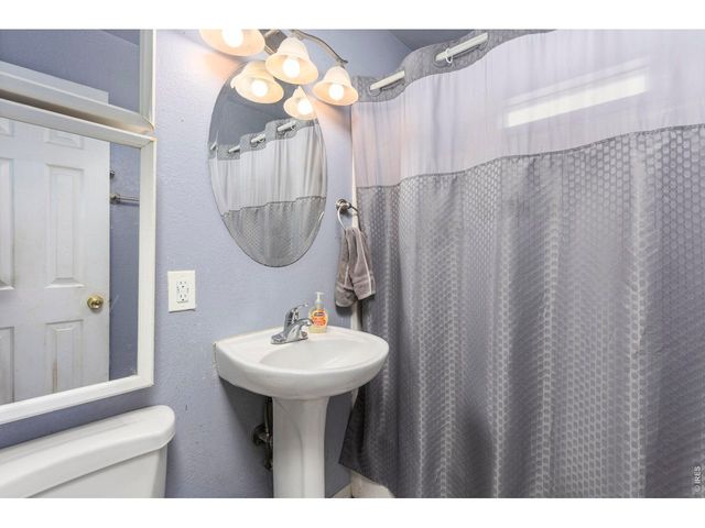 201 N 4th St, La Salle, CO 80645