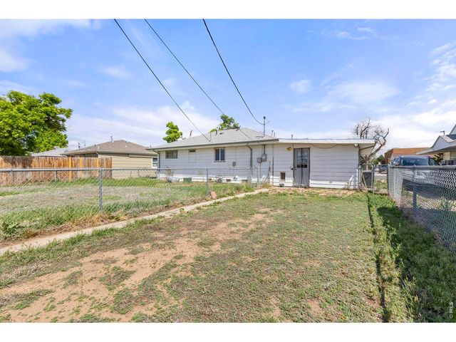 201 N 4th St, La Salle, CO 80645