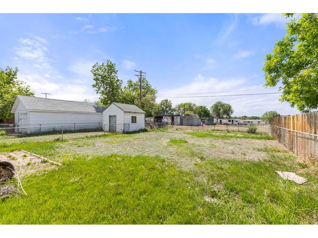 201 N 4th St, La Salle, CO 80645