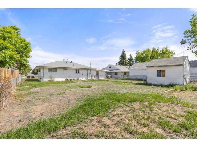201 N 4th St, La Salle, CO 80645