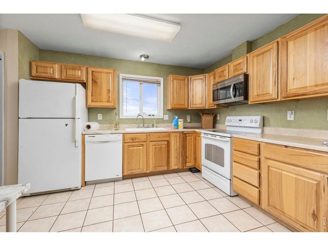 201 N 4th St, La Salle, CO 80645