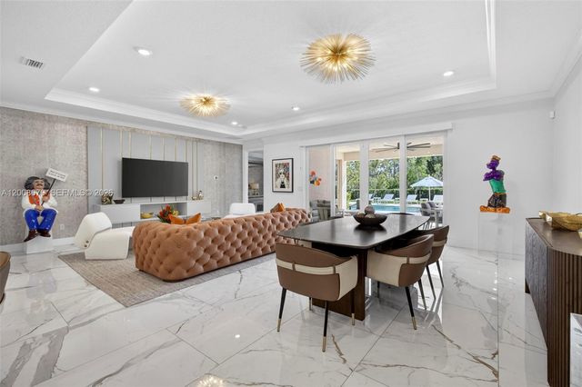 10626 Starling Way, West Palm Beach, FL 33412