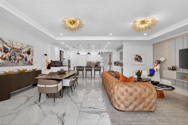 10626 Starling Way, West Palm Beach, FL 33412