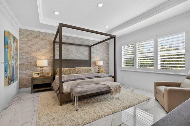 10626 Starling Way, West Palm Beach, FL 33412
