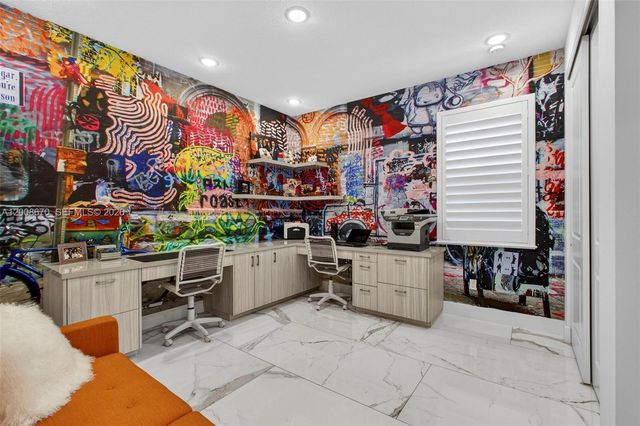 10626 Starling Way, West Palm Beach, FL 33412