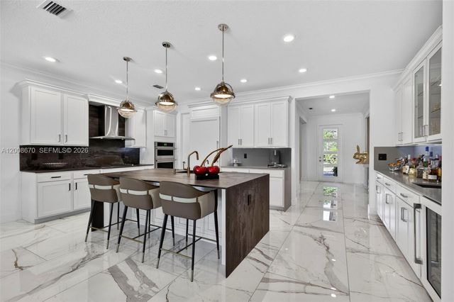 10626 Starling Way, West Palm Beach, FL 33412