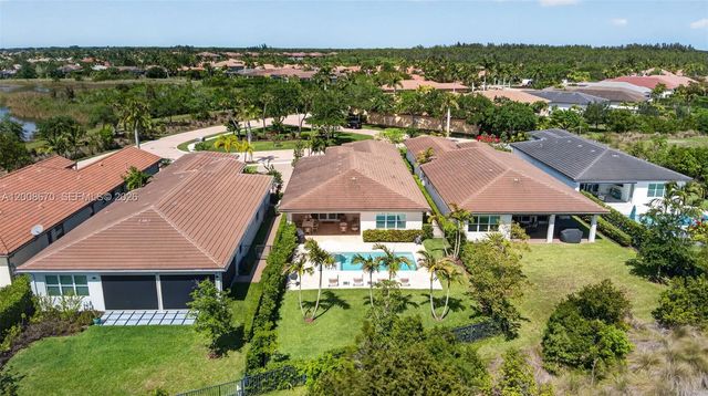 10626 Starling Way, West Palm Beach, FL 33412