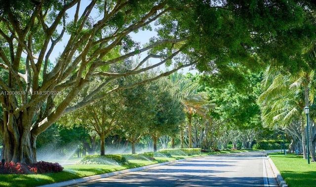 10626 Starling Way, West Palm Beach, FL 33412