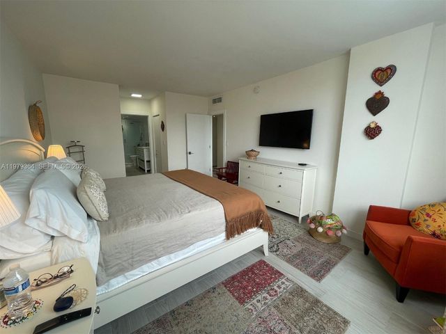 500 Bayview Dr 1123, Sunny Isles Beach, FL 33160