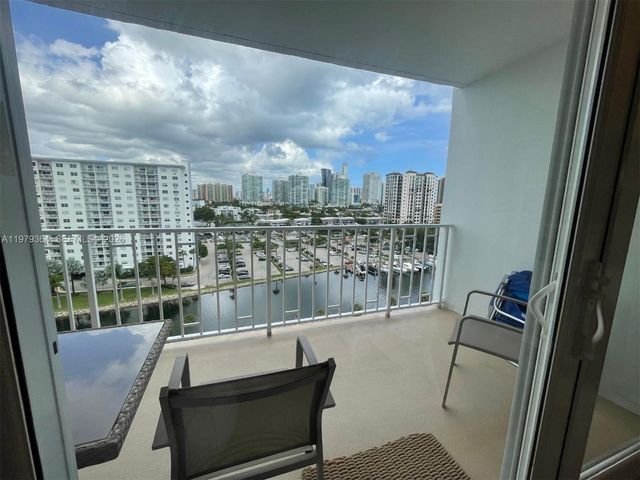 500 Bayview Dr 1123, Sunny Isles Beach, FL 33160