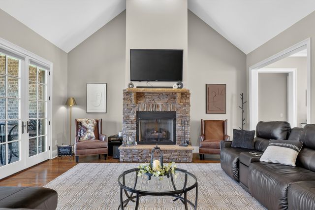 1001 Williams St, Decherd, TN 37324