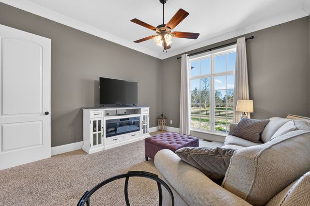 1001 Williams St, Decherd, TN 37324