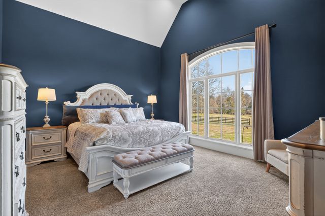 1001 Williams St, Decherd, TN 37324