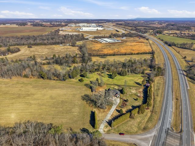 1001 Williams St, Decherd, TN 37324