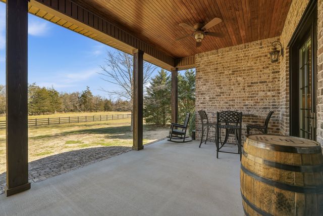 1001 Williams St, Decherd, TN 37324