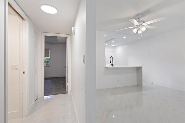 2202 Lucaya Bend M1, Coconut Creek, FL 33066