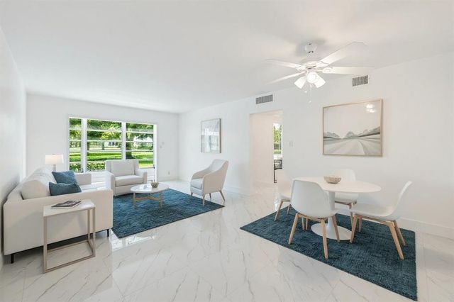 2202 Lucaya Bend M1, Coconut Creek, FL 33066