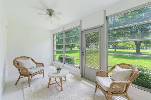 2202 Lucaya Bend M1, Coconut Creek, FL 33066