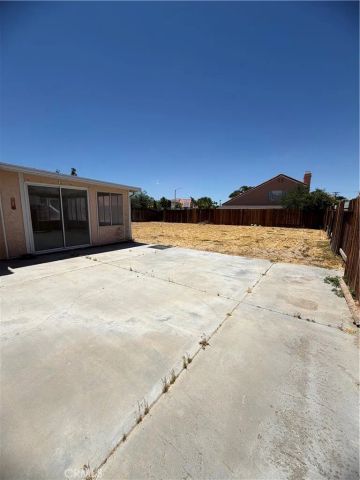15268 San Jose, Victorville, CA 92394