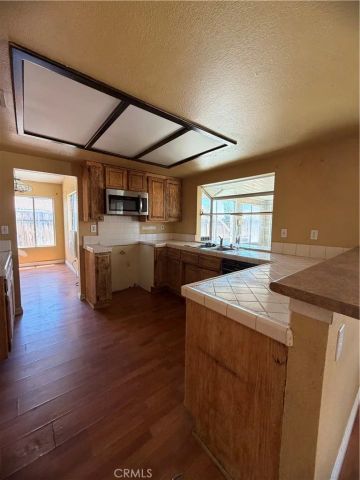 15268 San Jose, Victorville, CA 92394
