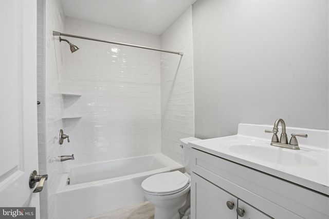 414 HALLOWELL AVE, Horsham, PA 19044