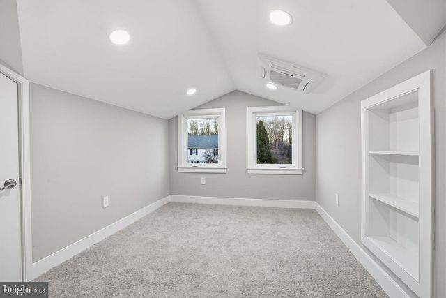 414 HALLOWELL AVE, Horsham, PA 19044