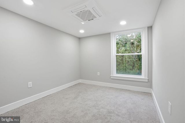 414 HALLOWELL AVE, Horsham, PA 19044