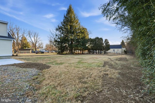 414 HALLOWELL AVE, Horsham, PA 19044