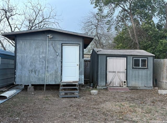 135 Willee Dr., San Antonio, TX 78228