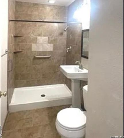 135 Willee Dr., San Antonio, TX 78228