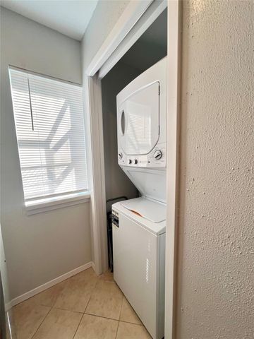 18800 Egret Bay Boulevard 1201, Webster, TX 77058