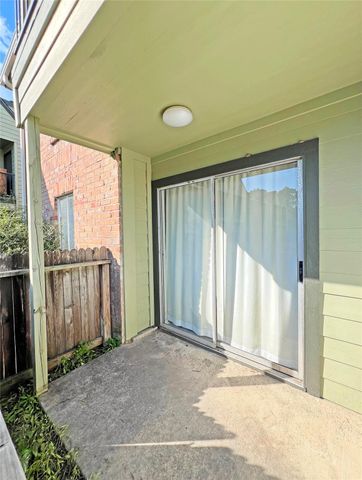 18800 Egret Bay Boulevard 1201, Webster, TX 77058