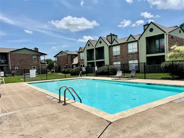 18800 Egret Bay Boulevard 1201, Webster, TX 77058