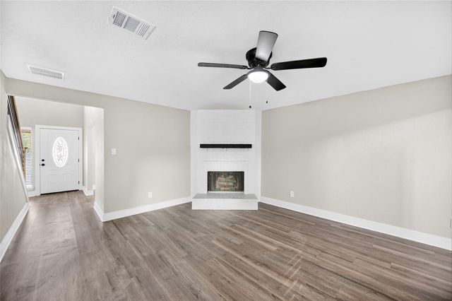 6835 Laughlin Drive, Missouri City, TX 77489