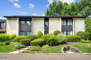 75 Courtland Avenue 10, Stamford, CT 06902