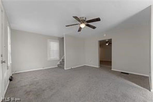 223 E Maple Street E, Hartville, OH 44632