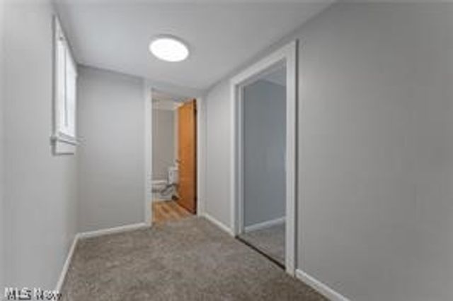 223 E Maple Street E, Hartville, OH 44632