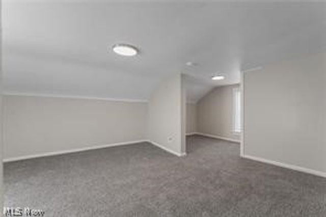 223 E Maple Street E, Hartville, OH 44632