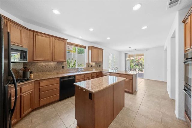 29190 Ridgestone, Menifee, CA 92584