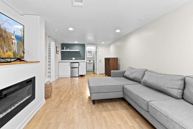 7104 Stevens Avenue S, Richfield, MN 55423