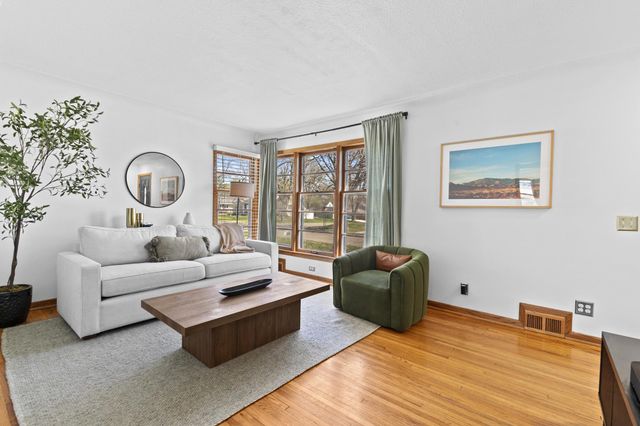 7104 Stevens Avenue S, Richfield, MN 55423