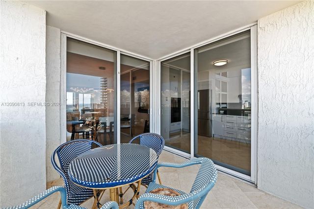 19111 Collins Avenue 2207, Sunny Isles Beach, FL 33160