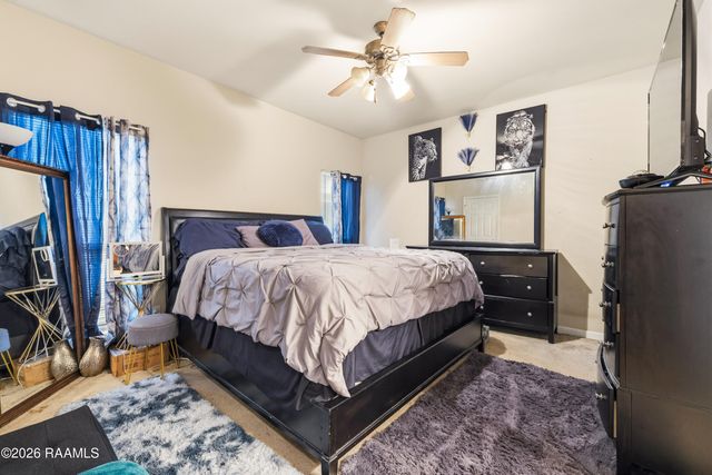 1005 Bridgetowne Lane, Breaux Bridge, LA 70517