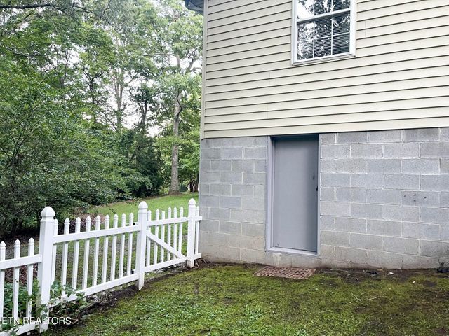 111 Sycamore Dr., Crossville, TN 38555