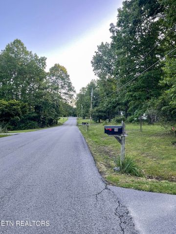 111 Sycamore Dr., Crossville, TN 38555