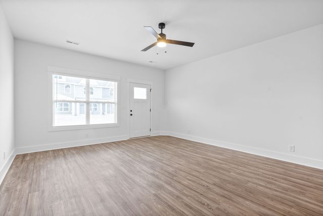 315 Front Ridge Cir, Clarksville, TN 37040