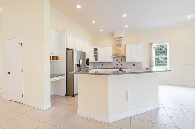 2718 KNIGHTSBRIDGE ROAD, Clermont, FL 34711