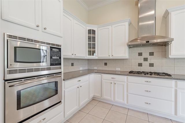 2718 KNIGHTSBRIDGE ROAD, Clermont, FL 34711