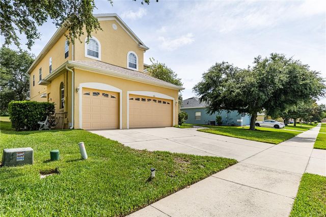 2718 KNIGHTSBRIDGE ROAD, Clermont, FL 34711
